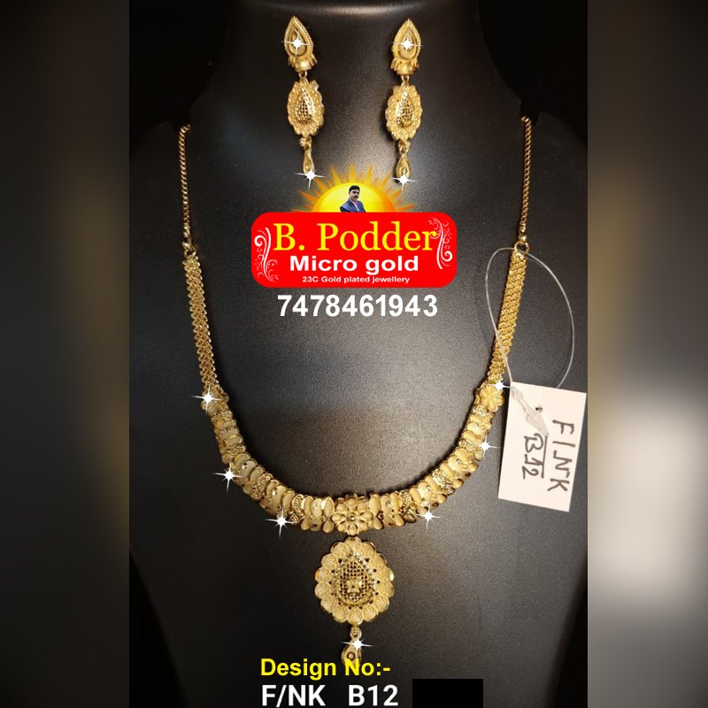 NECKLACE - B12